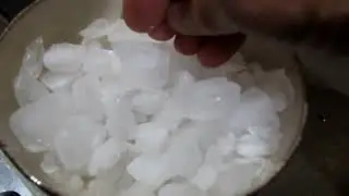 Comment faire de la glace pil&eacute;e vite fait bien fait? #shorts