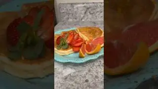 #orange flavor #hotcakes + #juice are all you need for #breakfast or #dinner #recipe #juiced #food