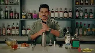How to Make an Egg White Boozy Foam with a Food Whipper | Bartending Tips with Erik Rivera 🍸🥃