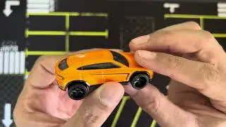 Hot Wheels Premium Lamborghini Urus