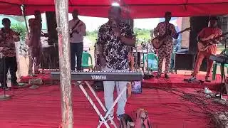 Osoyi Osoyi anuye by young jericho live band