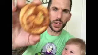 Fun Sized Review: DiGiorno's Five Cheese Pizza Buns