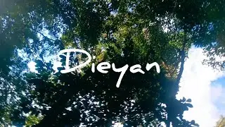 Cahaya.