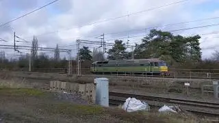 47830/D1645 screams past
