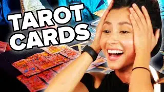People Get Love Advice From A Tarot Card Reader