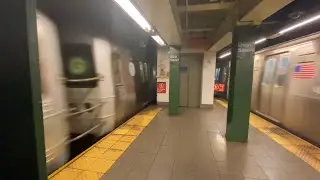 R46 (Q) & R160A (R) Trains at 14 Street-Union Square