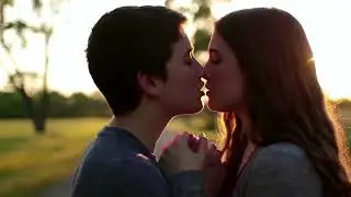 Indian Boy Kissing the Pakistani Girl &ndash; Very Interesting video #shorts #viralvideo