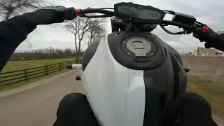 How to wheelie mt 07