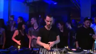 Steve Bug @ 90's Boiler Room drops Unreleased NEW beat!