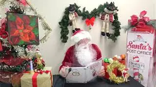Santa reads Santa Mouse Story from Marco Island Center for the Arts
