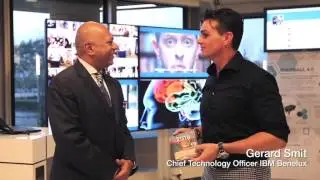 Trends 2016 1e boekoverhandiging aan Gerard Smit, Chief Technology Officer IBM Benelux