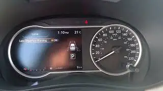 2022 Nissan Versa SV