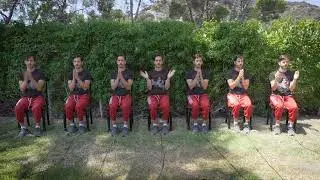 Clapping at slightly different tempos till they all line up