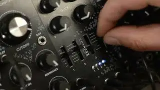 Tre Modular - Switch Divider Demo