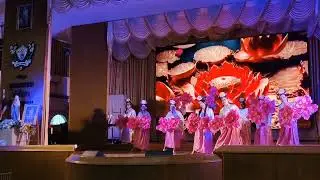 การแสดงงานวันครู69Lotus bathed in moonlight