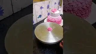 cake flowers #turntable #cake #flowers #whipping_cream #shortscakevideo #anbucakedecoration