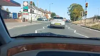 Drivechat in the Rover 214I! #ontheroad #britishmotering #modernclassics 