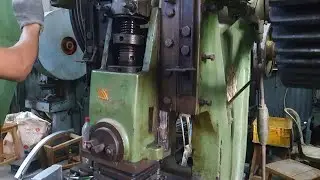 STAMPING PRESS MACHINE OPERATOR