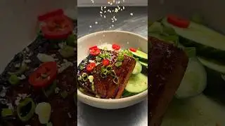 Стейки тофу терияки с хассельбеком | НАСТОЯЩИЙ ВЕГАН #веганскаяеда #шорты #тофу #веганскиерецепты...