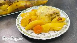ШВИДКА СІМЕЙНА ВЕЧЕРЯ - ТУШКОВАНА КАРТОПЛЯ З КУРКОЮ І СИРОМ