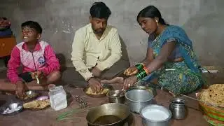 आज केल जेवणाला चिकन आणि बाजरीच्या भाकरी 