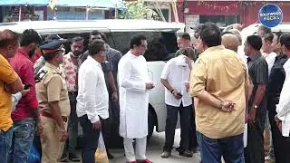Raj thackarey reached at Atul parchure house to pay last respects
