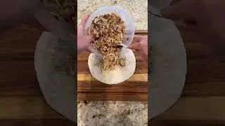 high protein low calorie hot honey chicken wraps are a great lunch option! #highprotein #lowcalorie
