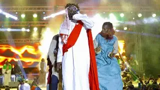 Alien skin LIVE Lugogo Cricket oval