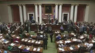 Fight Begins For Control Of Minnesota Legislature