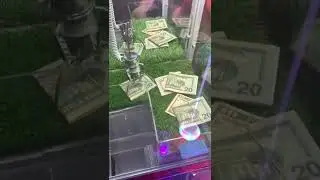 I Love This Claw Machine #shorts #clawmachine