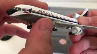 Unboxing A delta airlines l1011 scale 1:500 by Daron postage stamp