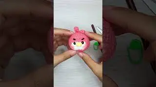 Angry birds crochet keychain #crochet #amigurumidoll #crochetpatterns #angrybirds #amigurumi