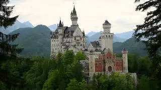 Hiking to get that rare picture of the FRONT of Neuschwanstein castle, Germany