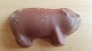 Nidar Christmas Marzipan: Marzipan Pig Covered with Chocolate