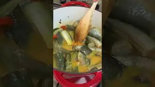 Strange foods from Portugal - Eels #eels #ensopado #p&atilde;o #enguias #portugal #bread #strangefoods
