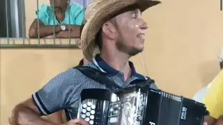 Forró solado no aniversário de 86 anos de uma grande fã