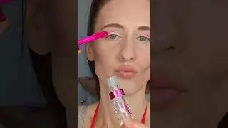 The Prettiest Colour Changing Lip Oil 🩷 Essence Lip Oil #lipswatch #lipoil #essence #over40makeup