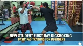 New Student First Day Kickboxing  Basic Pad Training for Beginners#kickboxing#trending #combatsport 