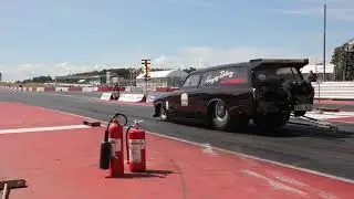 Drag-And-Drive Volvo Amazon 4,57 at Mantorp Park