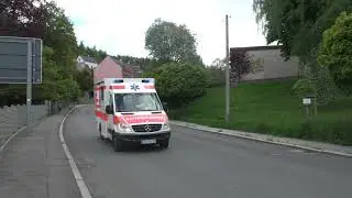 Reserve RTW Rettungsambulanz Greiz auf Einsatzfahrt