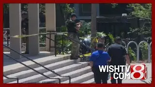 Florida State students visit memorial on campus day after shooting