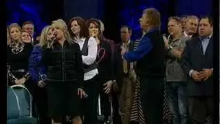 Kim Hopper & Gaither Homecoming -The Holy Hills of Heaven Call Me