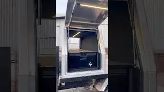 800mm canopy fitout. 40L Evacool drawer fridge, large tool drawer, reused existing 12v system