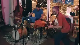 Concert at the Blue Fox, Agen - (Florian Nastorg, Urbuli Baba)