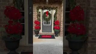 Christmas Porch Decor Ideas / Decorate With Me