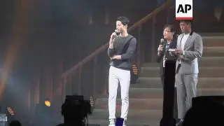Song Joong Ki thrills Hong Kong fans with Fan Meeting Show