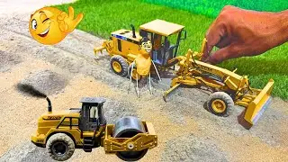 I Built a MINI MOTOR GRADER and It's a GAME CHANGER for DIY Road Making @lealcreator932