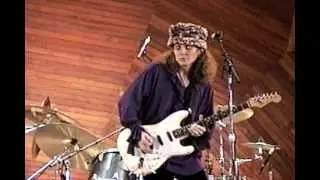 Ultra Blue - I Wasn't Born Yesterday (Live)
