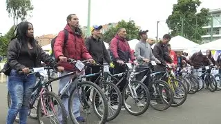 Colombian government helps Venezuelan migrants get around on bikes
