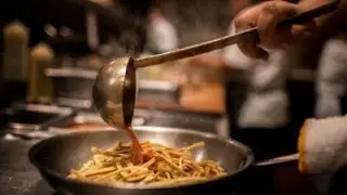 Chicago taps social media for restaurant inspections